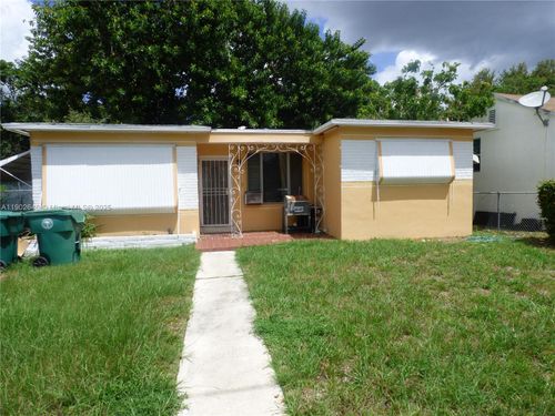 347 Nw 42nd St, Miami, FL, 33127-2837 | Card Image