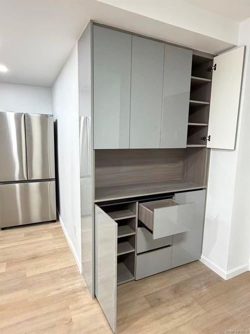 13235 Sanford Avenue, 5F Sanford, New York, NY, 11355 | Card Image