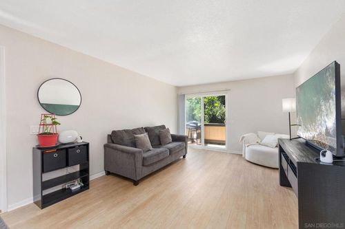 28-868 E Alvarado, Fallbrook, CA, 92028 | Card Image