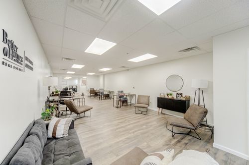 125 Prince St, Gallatin, TN, 37066-5100 | Card Image