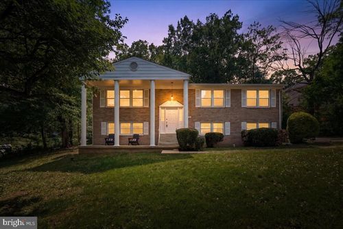 15700 Brandywine Rd, Montclair, VA, 22025-1712 | Card Image