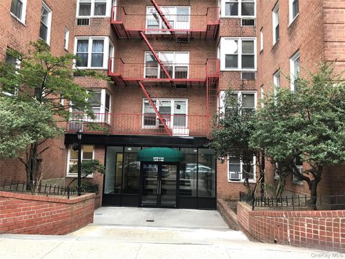 2-143-40 41 Avenue, New York, NY, 11355 | Card Image