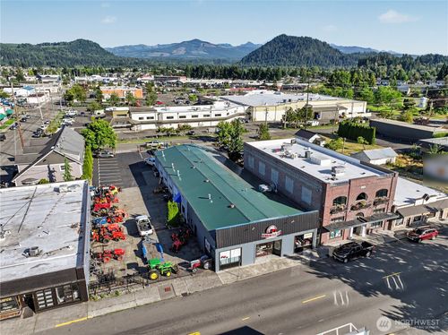 1343 Cole St, Enumclaw, WA, 98022-2654 | Card Image