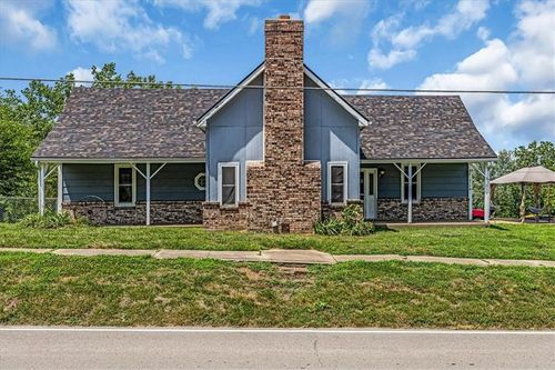 213 W Highway 224, Wellington, MO, 64097-7114 | Card Image