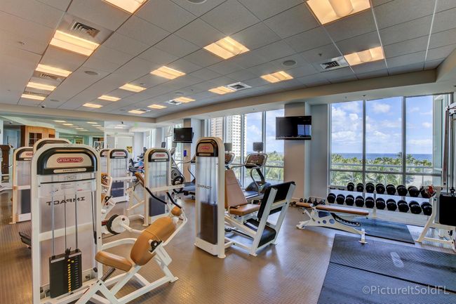 APT-1410 - 1 N Ocean Blvd, Condo with 2 bedrooms, 2 bathrooms and null parking in Pompano Beach FL | Image 25