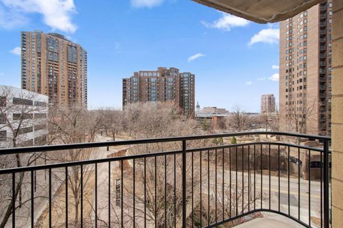 apt-708-1225 Lasalle Ave, Minneapolis, MN, 55403-2329 | Card Image