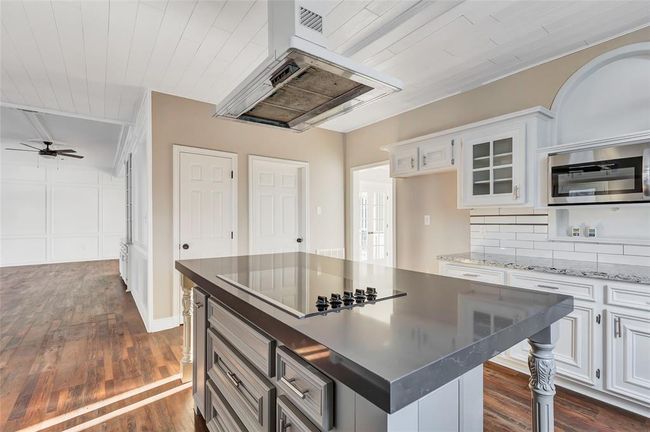 27222 Afton Way, House other with 5 bedrooms, 5 bathrooms and 4 parking in Huffman TX | Image 14