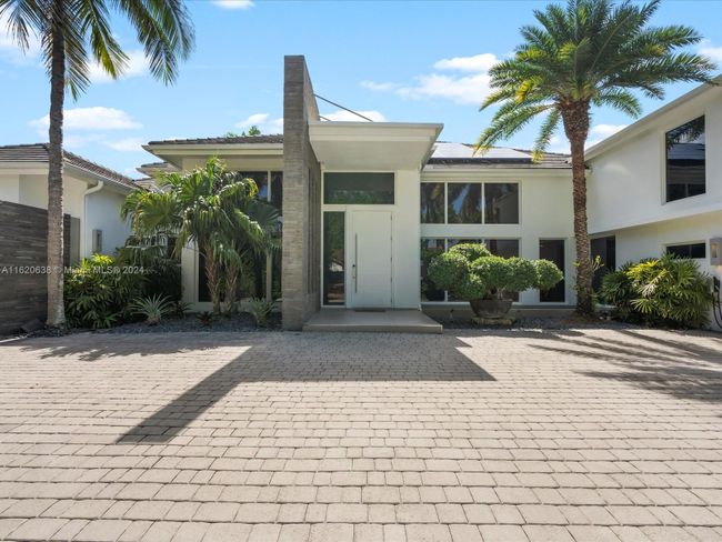 224 S Island, House other with 4 bedrooms, 6 bathrooms and null parking in Golden Beach FL | Image 9