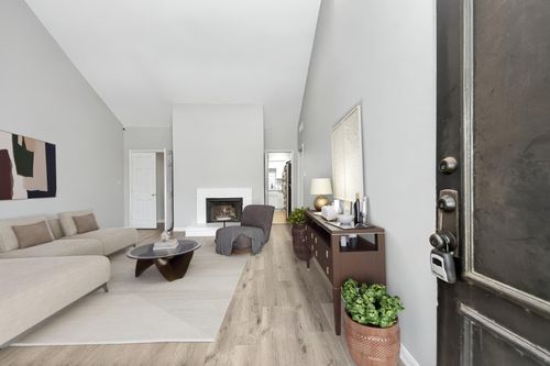 apt-312-2100 Tanglewilde St, Houston, TX, 77063-1212 | Card Image