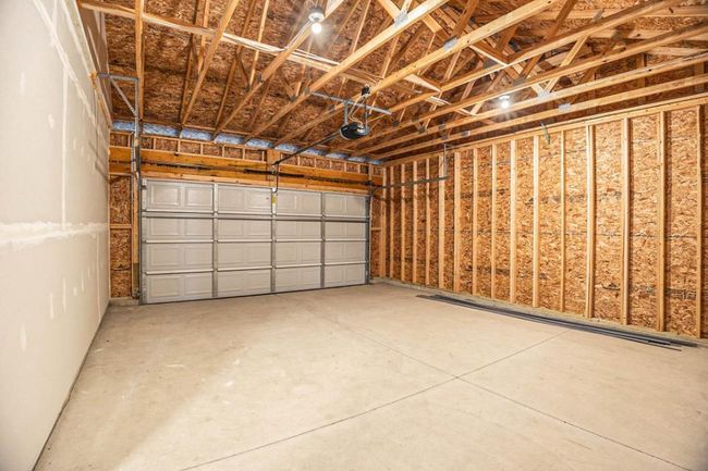 SVW057-i1830-Garage | Image 23