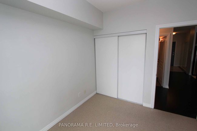 2408 - 223 Webb Dr, Condo with 1 bedrooms, 1 bathrooms and 1 parking in Mississauga ON | Image 12