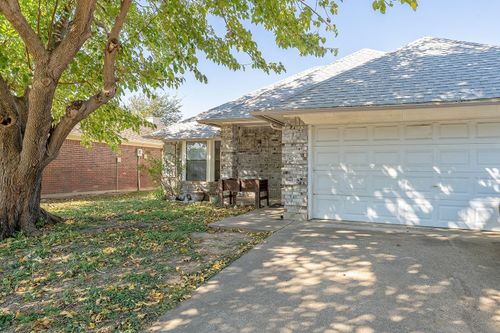 6329 Woodcreek Trl, Fort Worth, TX, 76179-3745 | Card Image