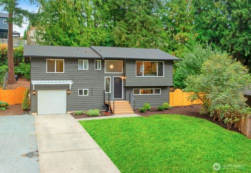 19229 34th Dr Se, Bothell, WA, 98012-6963 | Card Image