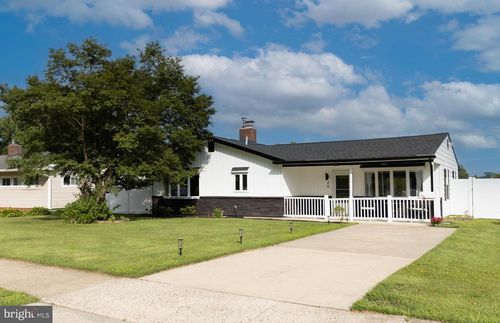 26 Thimbleberry Ln, LEVITTOWN, PA, 19054-2302 | Card Image