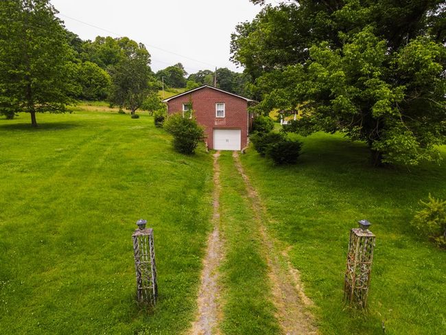 280 Blue Hill Ln, Home with 3 bedrooms, 1 bathrooms and 1 parking in Gainesboro TN | Image 32