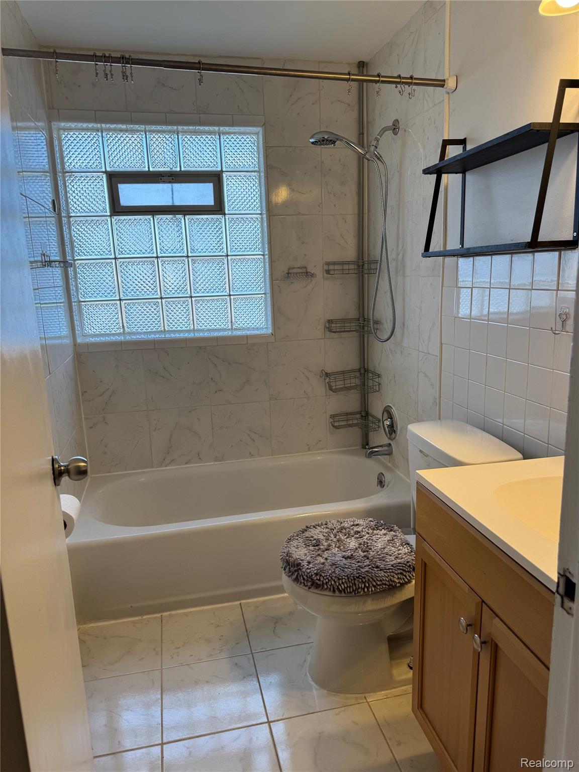 Residential Lease in Royal Oak 5