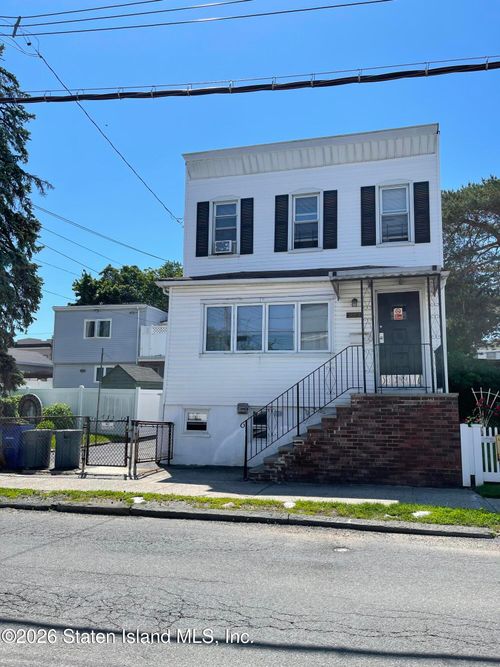 252 Saint Marys Ave, Staten Island, NY, 10305-1717 | Card Image