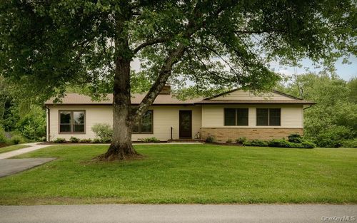 88 Rymph Rd, Pleasant Valley, NY, 12569-7039 | Card Image