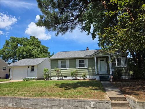 646 Roland Dr, Norfolk, VA, 23509-1517 | Card Image