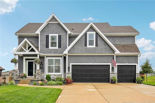 2100 Prairie Creek Dr, Kearney, MO, 64060-7628 | Card Image