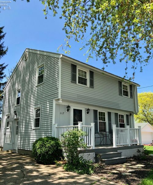 117 Woodside Ave, Huron, OH, 44839-1233 | Card Image