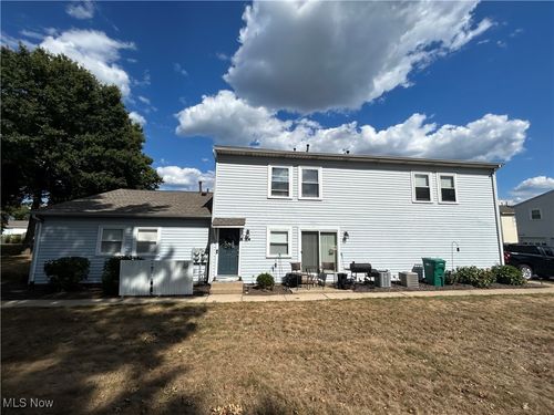 2538 Royal County Down, Uniontown, OH, 44685-8787 | Card Image