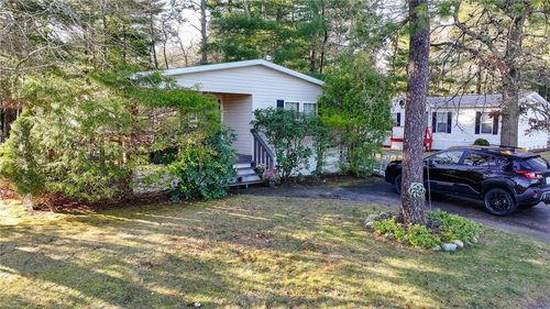 15 Kelly Ln, Coventry, RI, 02816-4026 | Card Image