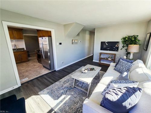 3311 Candlewood Dr, Hampton, VA, 23666-3801 | Card Image