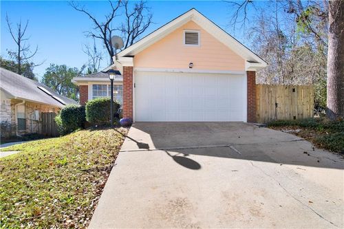 5631 Bentley Ln, Mobile, AL, 36609-6433 | Card Image