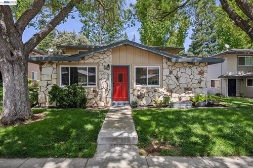 8110 Arroyo Dr, Pleasanton, CA, 94588-8144 | Card Image