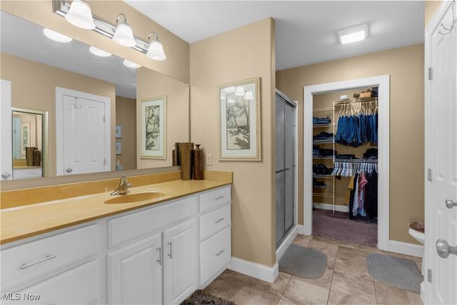 Primary Bathroom, with walk-in closet | Image 22