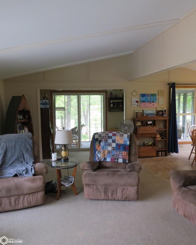 181 Center Point Dr, Home with 3 bedrooms, 2 bathrooms and 5 parking in Montezuma IA | Image 39