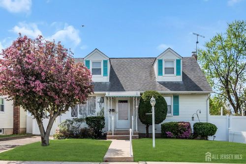 19 Clyde Ave, Perth Amboy, NJ, 08861-1518 | Card Image