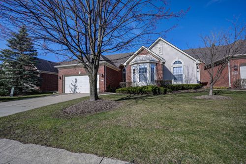 1074 Andover Cir, Commerce Twp, MI, 48390-2223 | Card Image