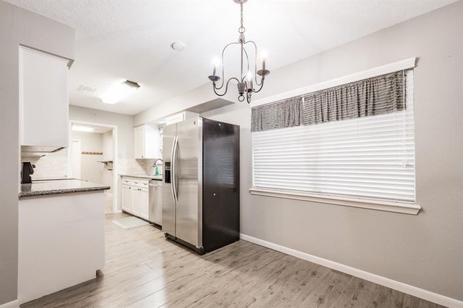 512 Lyndale Dr, House other with 3 bedrooms, 2 bathrooms and 2 parking in Highlands TX | Image 12