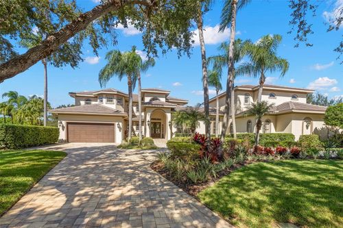 9183 Waterash Ln N, Pinellas Park, FL, 33782-4327 | Card Image