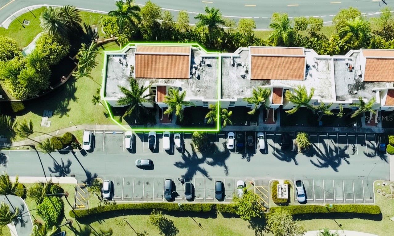 Residential en venta en VEGA ALTA, # 901 COND. EL DORADO CLUB, 1564 m²