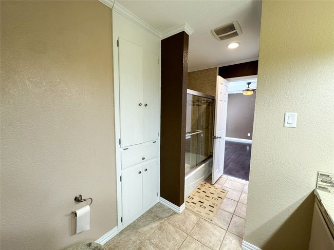 703 N Avenue L, House other with 4 bedrooms, 5 bathrooms and null parking in Haskell TX | Image 18