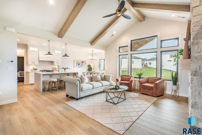 6613 E Corsair Dr, House other with 3 bedrooms, 3 bathrooms and null parking in Sioux Falls SD | Image 8