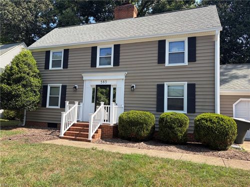 585 Crown Point Drive, Newport News, VA, 23602 | Card Image