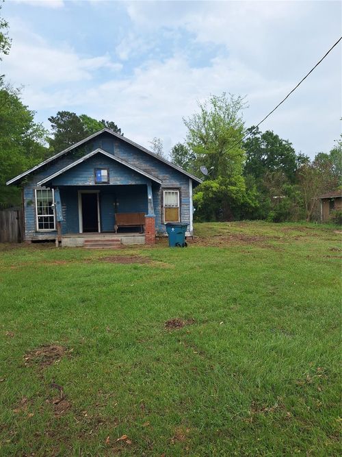 518 N Live Oak St, Carthage, TX, 75633-1607 | Card Image