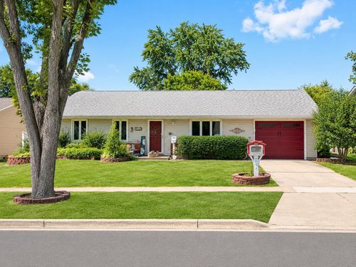 614 Pleasant Pl, Streamwood, IL, 60107-2002 | Card Image