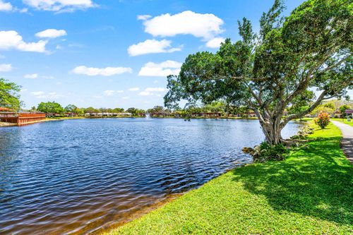 b-630 Marlboro Oval, Lake Worth, FL, 33467-2666 | Card Image