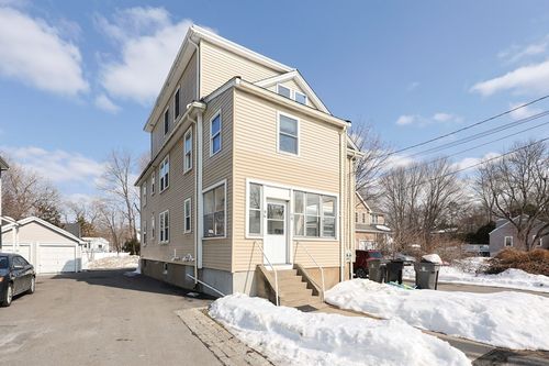 96 Mansfield St, Framingham, MA, 01702-8114 | Card Image