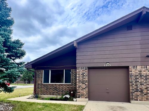 1215 Fulton Dr, Streamwood, IL, 60107-2804 | Card Image