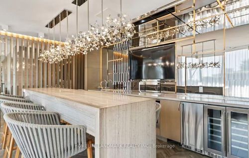 806-7 Kenaston Gdns, North York, ON, M2K0E9 | Card Image