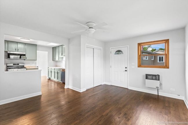 8826 Willow Rd, House other with 3 bedrooms, 2 bathrooms and 2 parking in Hickory Hills IL | Image 13