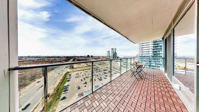 1602 - 7890 Jane St, Condo with 2 bedrooms, 2 bathrooms and 1 parking in Concord ON | Image 19