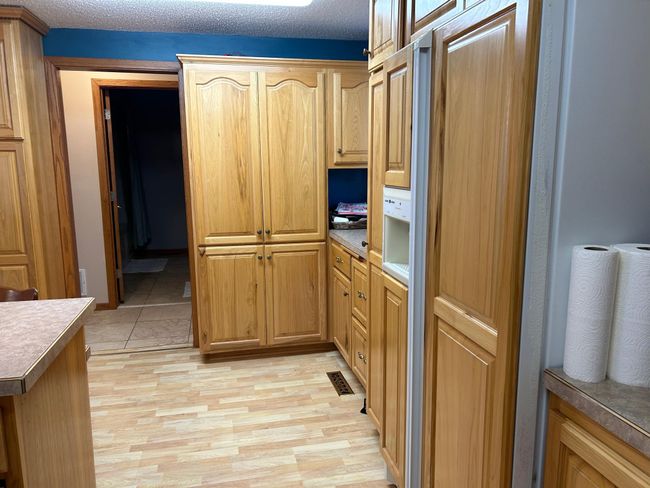 Kitchen toward desk/hallway | Image 25