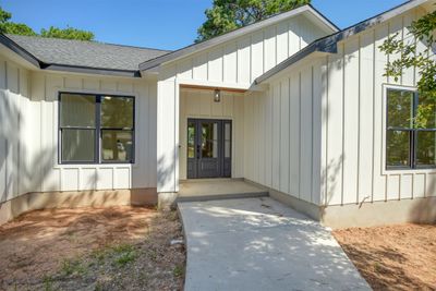 257 Pine View Loop, House other with 3 bedrooms, 2 bathrooms and 4 parking in Bastrop TX | Image 2